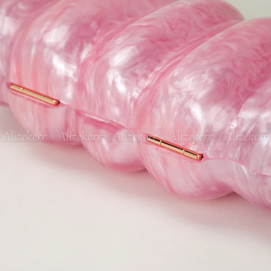 Novelty Clutch eprolo
