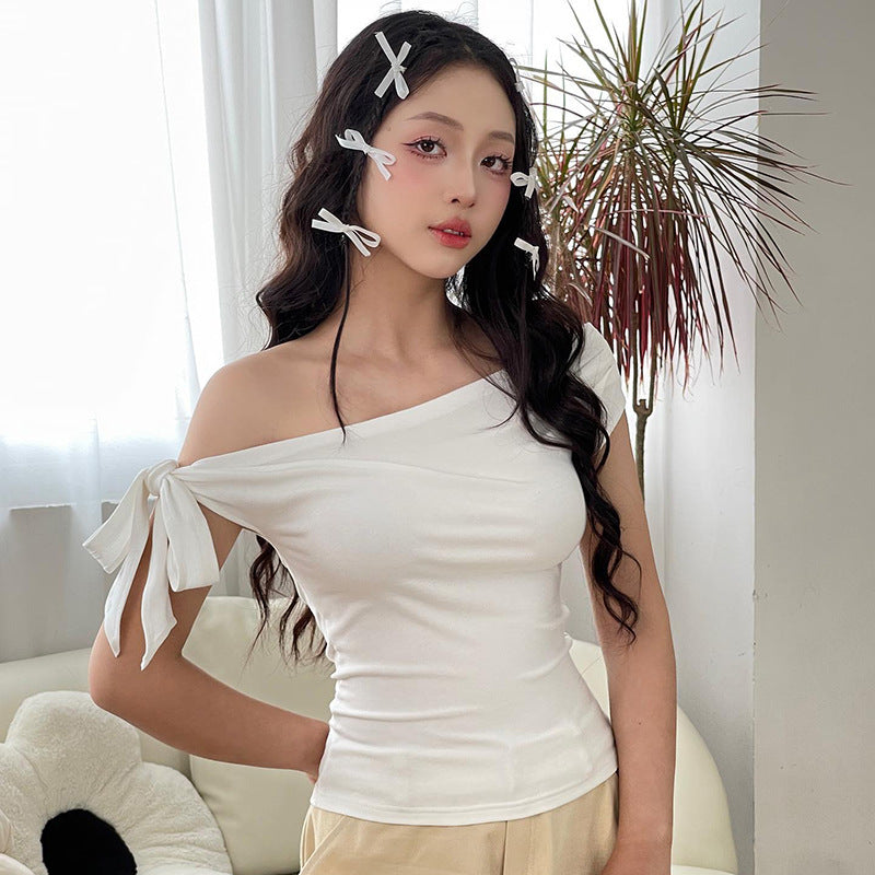 One-Shoulder Pleated Backless Twist