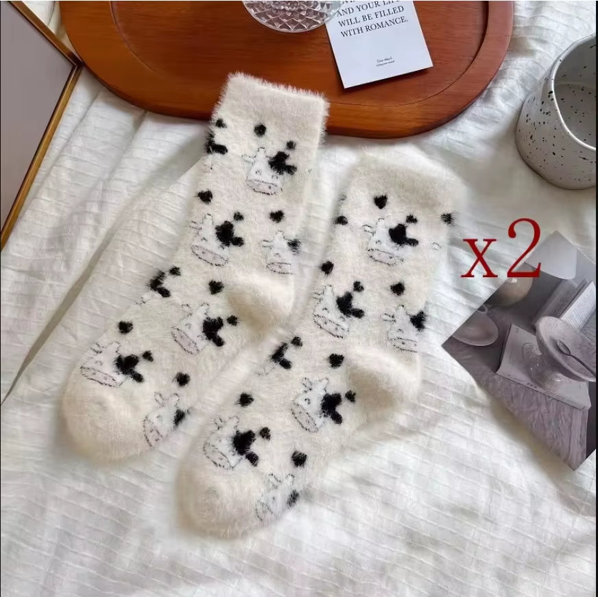 2 Pairs Cute Cow Spots Print Socks