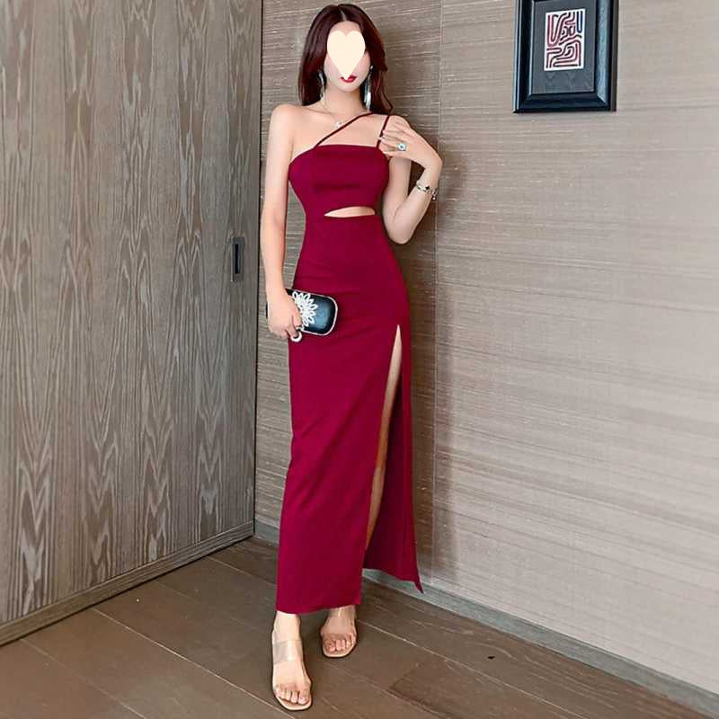 Off-the-Shoulder Strap Gown eprolo