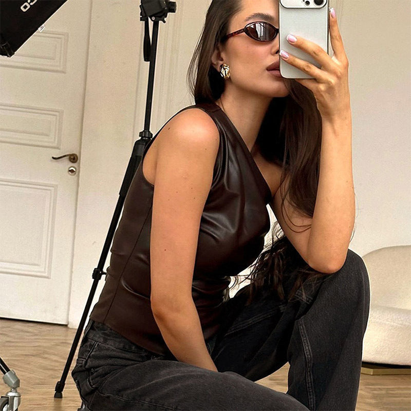 Sleeveless One-Shoulder Oblique Top eprolo