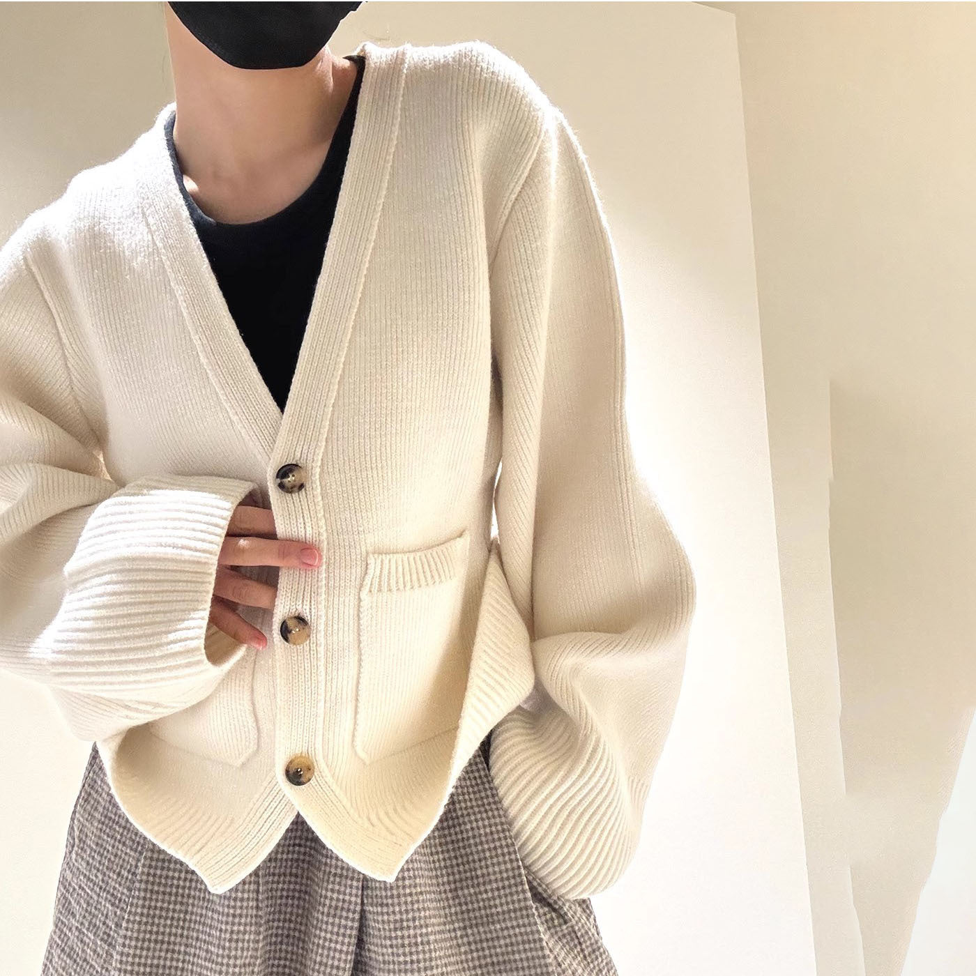 V-neck Cardigan eprolo