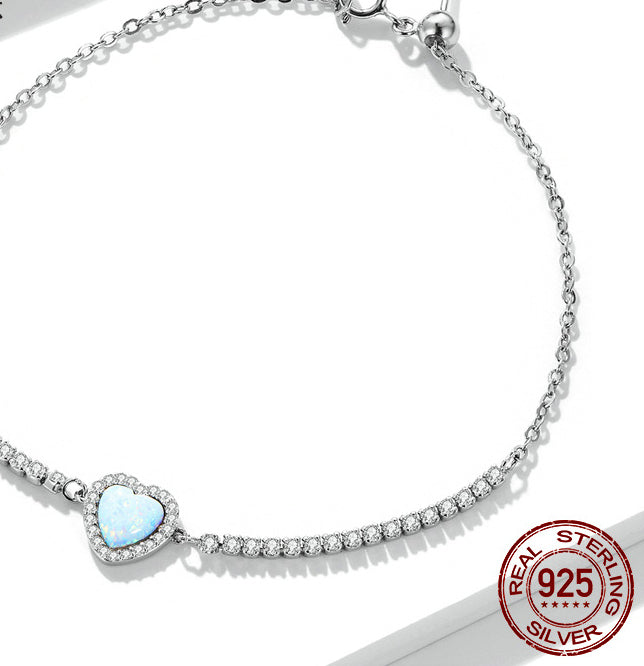 Love heart-shaped bracelet