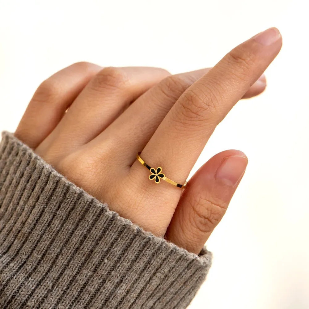 Enamel Flower Ring eprolo