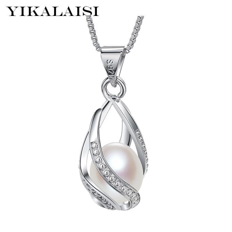 Pearl Enveloped Necklace eprolo