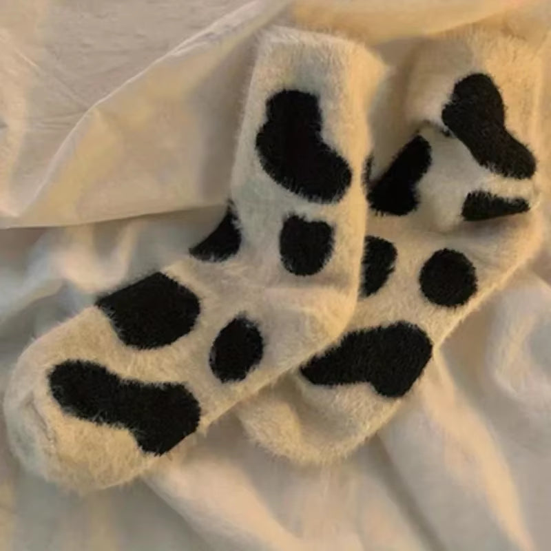 2 Pairs Cute Cow Spots Print Socks